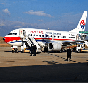 王村机场空运航空快运业稳步发展的原因是什么？